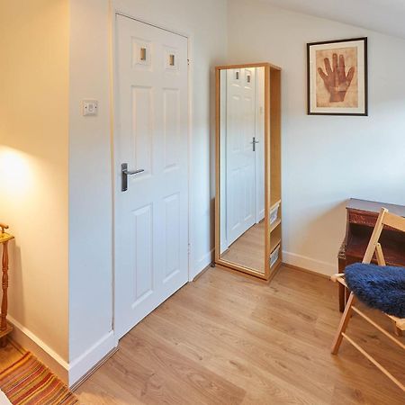 Host & Stay - Artist House Loftus Екстериор снимка